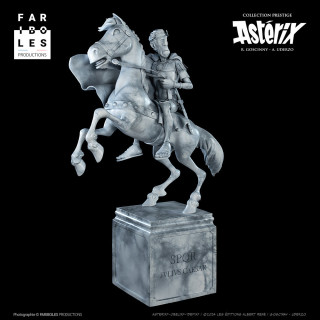 Figurine - César à Cheval