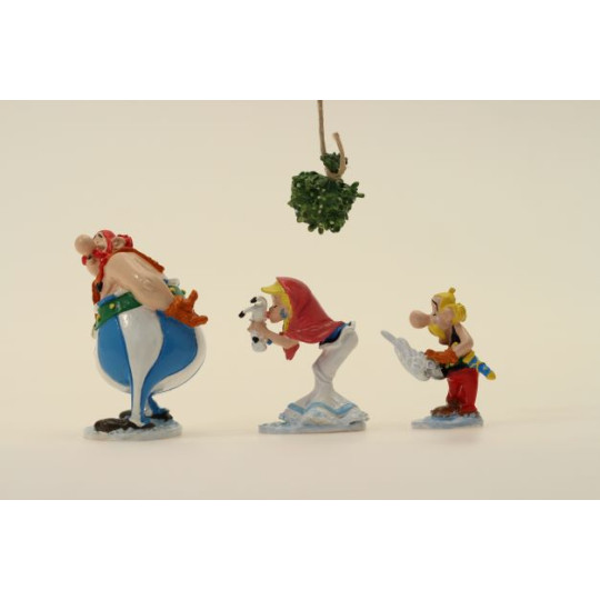 Asterix - Editions Hachette - Le Village - N°18 : Falbala Assise Sur Son Banc Une Hutte Neuf Sous Blister A82778